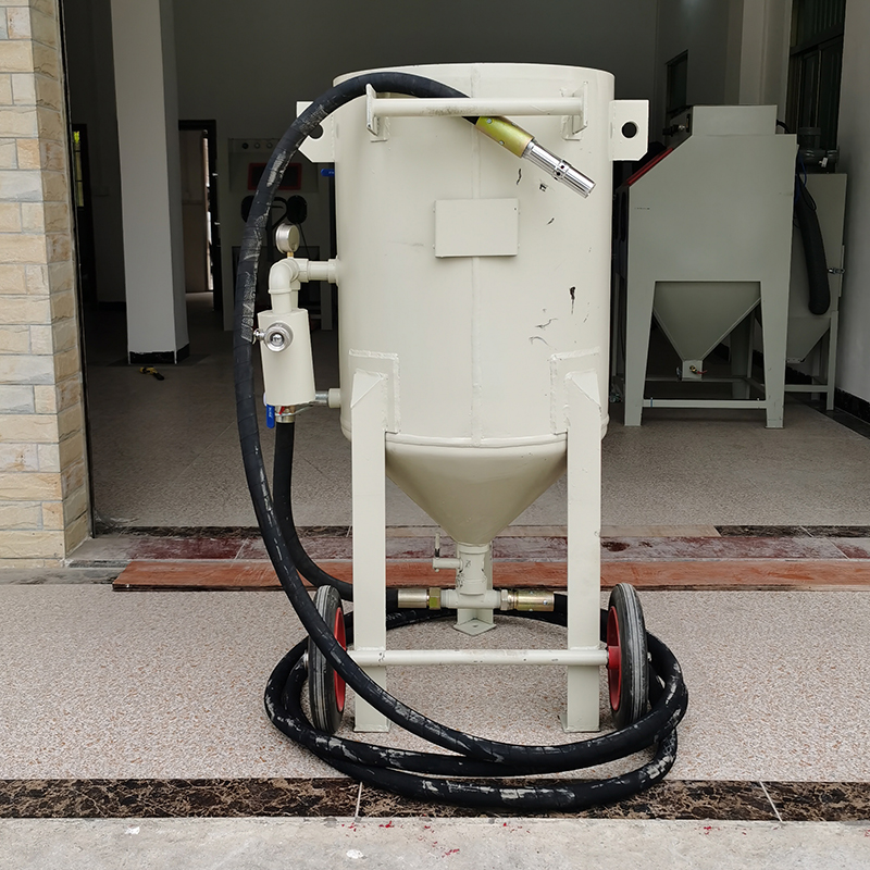 <b>XBT600D簡易閥移動除銹噴砂機</b>